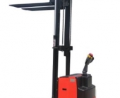 Phân loại các dòng xe nâng điện động cơ có trên thị trường